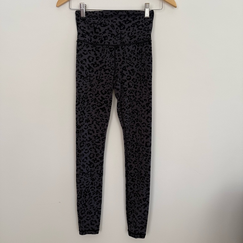 Athleta Elation Ultra High Rise Tight Leopard Print Animal Athleisure Size XXS - Picture 14 of 14